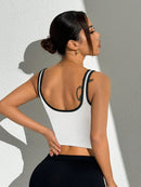 Slayform Regata Cropped Ajustada de Atividades Esportivas com Acabamento Contrastante, Moda Feminina de Verão