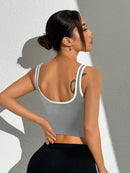 Slayform Regata Cropped Ajustada de Atividades Esportivas com Acabamento Contrastante, Moda Feminina de Verão