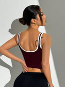 Slayform Regata Cropped Ajustada de Atividades Esportivas com Acabamento Contrastante, Moda Feminina de Verão